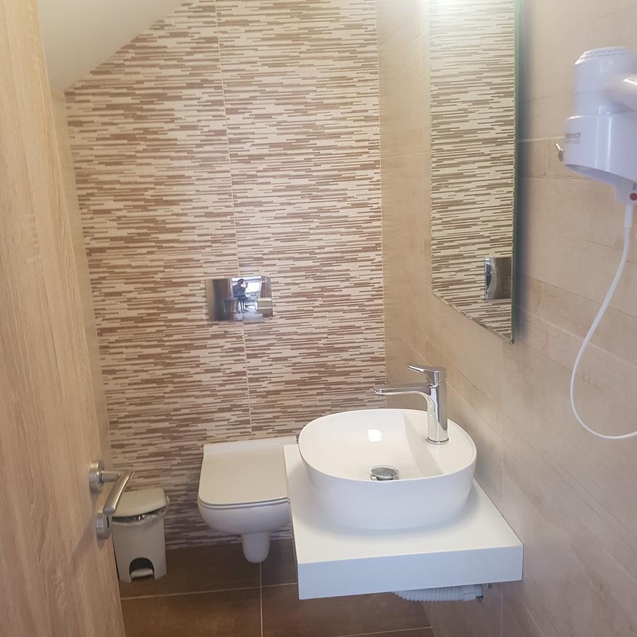 Gennadi Gardens Exclusive Apartments Bagian luar foto