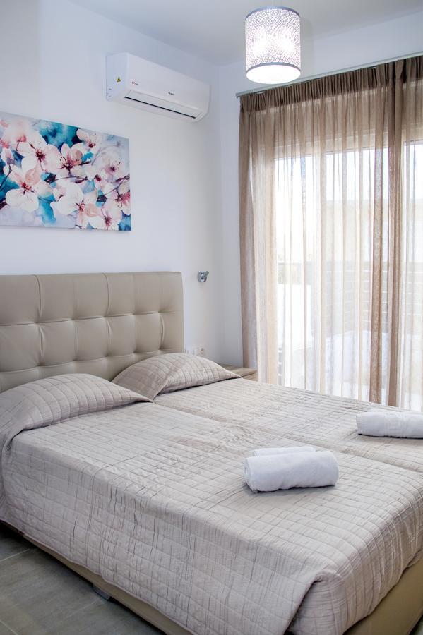 Gennadi Gardens Exclusive Apartments Bagian luar foto