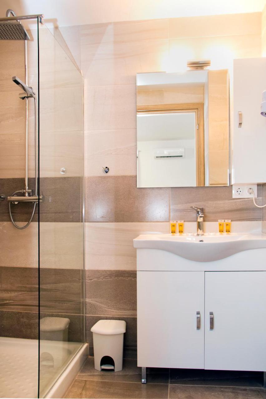 Gennadi Gardens Exclusive Apartments Bagian luar foto