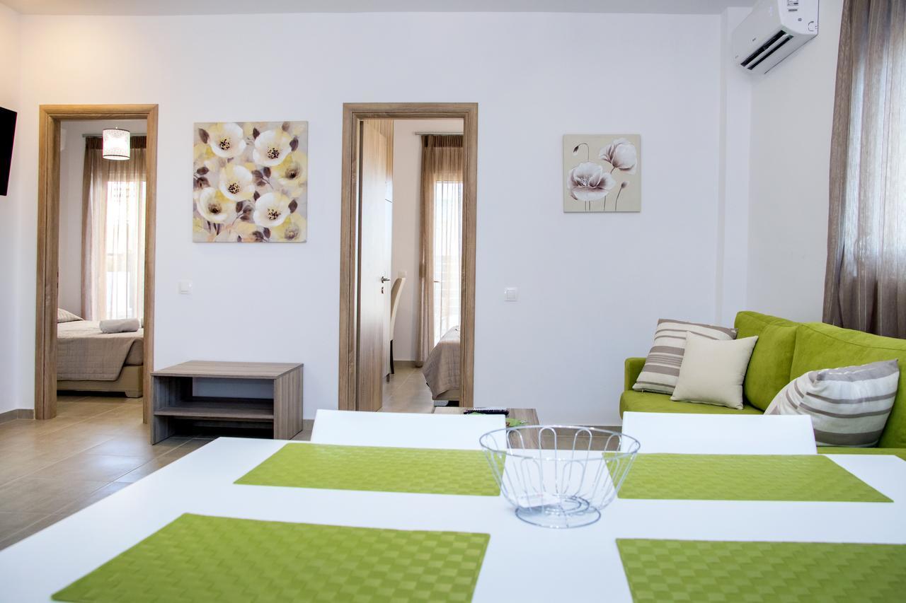 Gennadi Gardens Exclusive Apartments Bagian luar foto